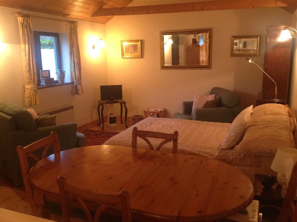 White House Farm Bed & Breakfast Hindolveston Ruang foto